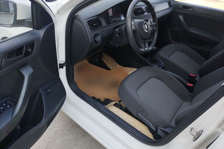 Used Volkswagen Santana 2021 1.5L Automatic Fashion Edition Interior 3