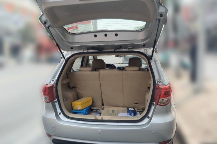 Used BAIC E Series 2012 Hatchback 1.5L Manual Leshang Version
