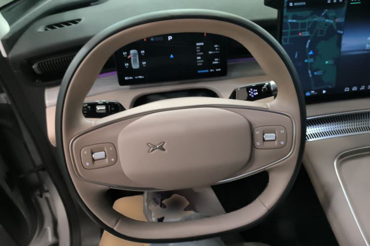 Used XPeng X9 2024 702 Ultra-Long Range Max
