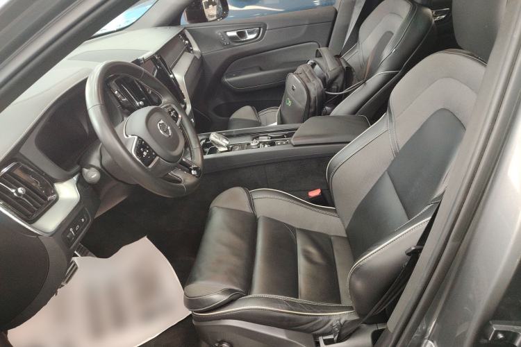 Used Volvo XC60 New Energy 2021 T8 E-Drive Hybrid Smart & Dynamic Edition
