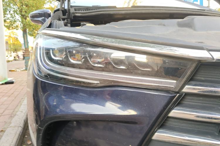 Used BYD Song MAX 2018 1.5T Manual Smart Connect Luxury 6-Seater
