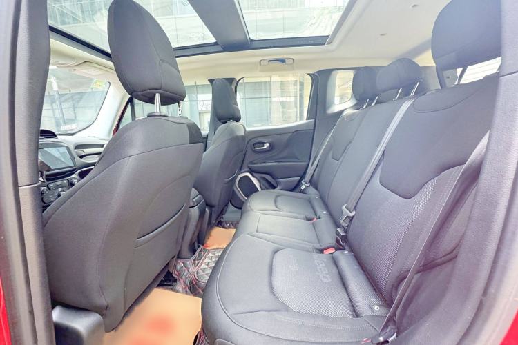 Used Jeep Renegade 2018 Connected Large Screen Version 180T Automatic High-Energy Edition