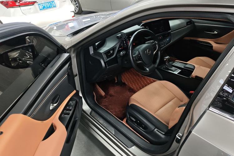 Used Lexus ES 2021 260 Excellence Edition