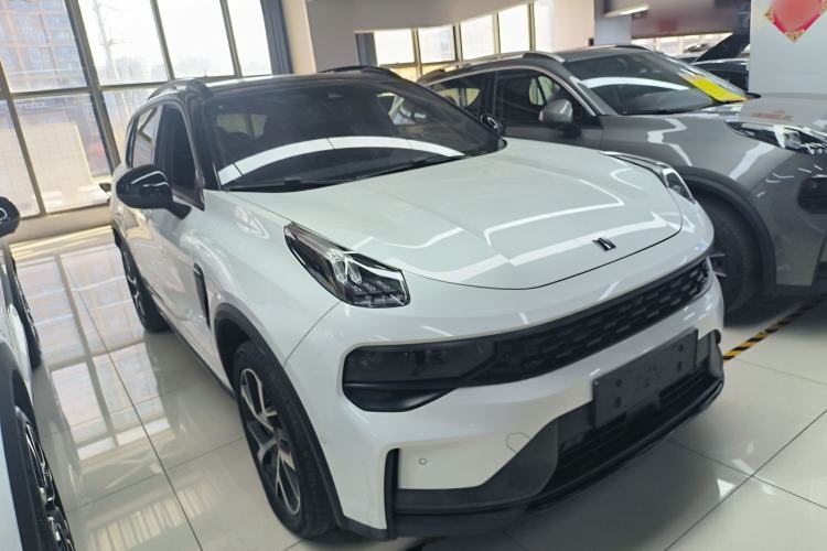 Used Lynk & Co 01 EM-P 2021 1.5TD PHEV Halo Exterior 2