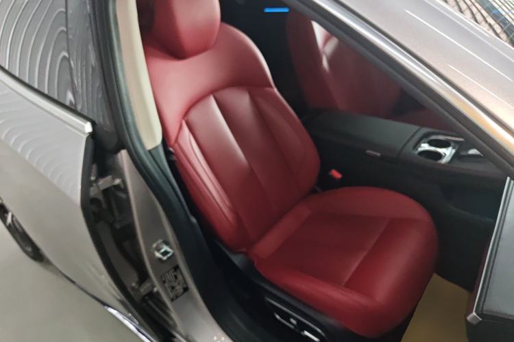 Used XPeng P7 2023 P7i 702 Pro Right Front Seat