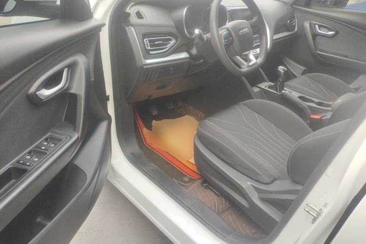 Used JETOUR X70M 2020 Revised 1.5T Manual Partner Version 5-Seater Driver Seat