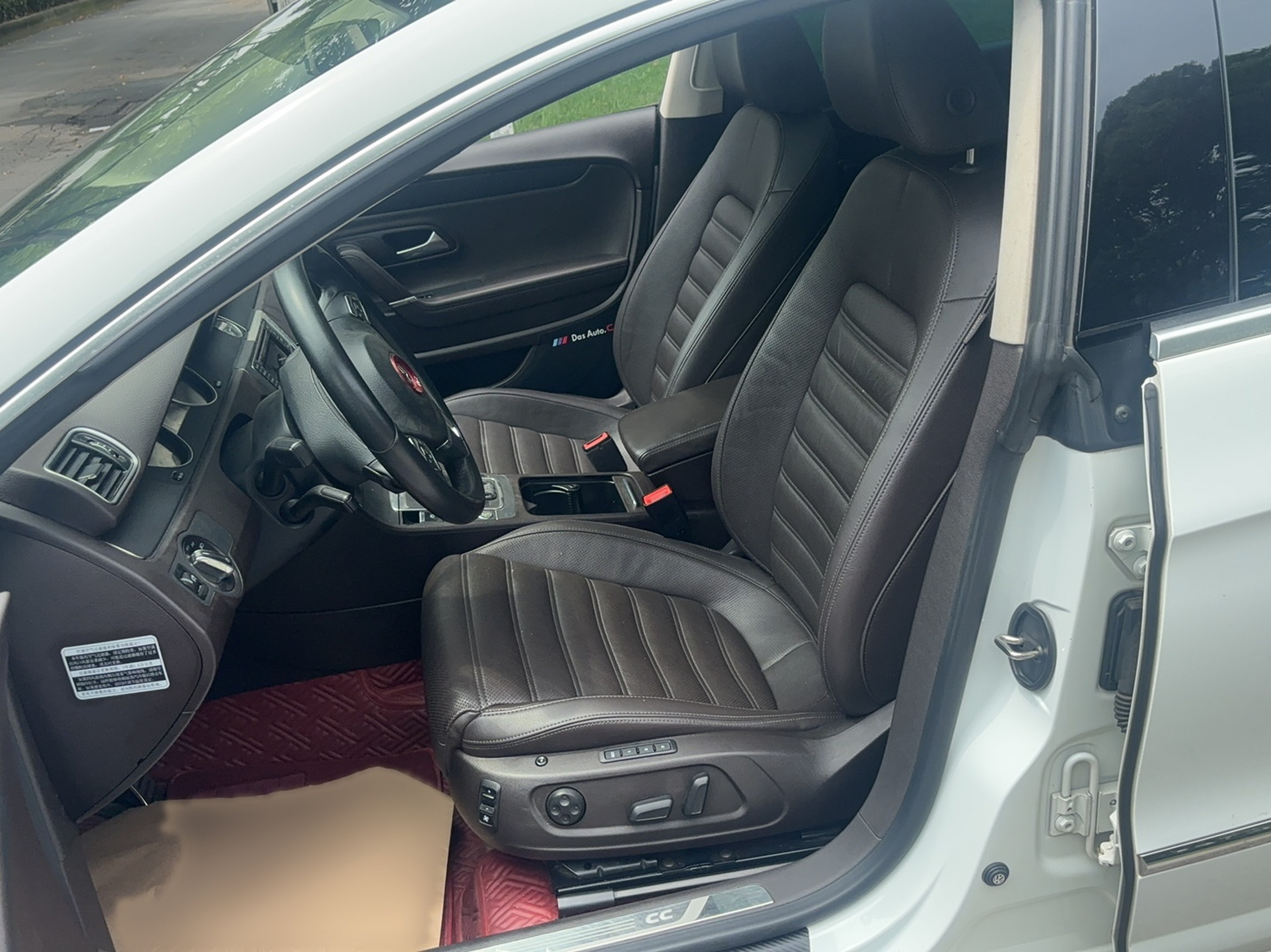 Vordere Reihe im Auto