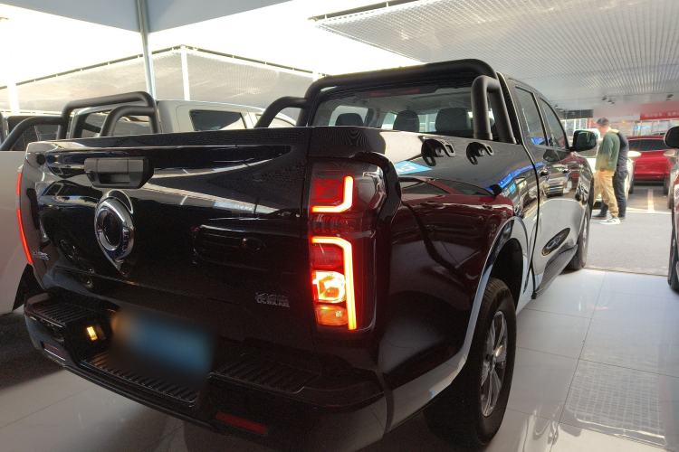 Used Great Wall Poer 2023 2.0T Commercial Version Automatic Diesel 4x4 Elite Long-Box GW4D20M
