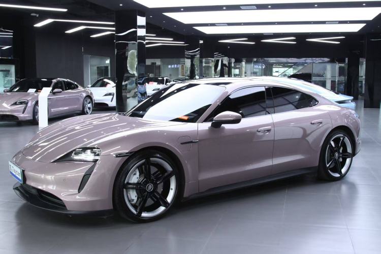 Used Porsche Taycan 2022-Year Updated Taycan