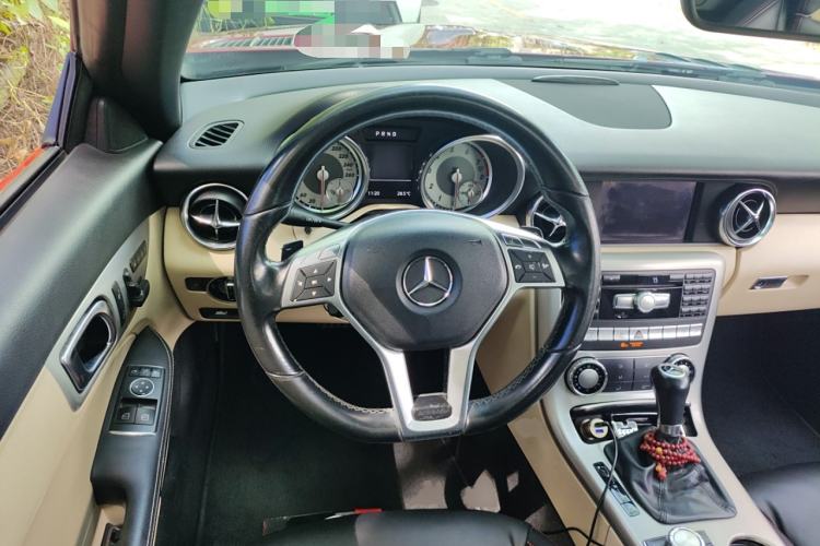 Used Mercedes-Benz SLK-Class 2011 SLK 200 Fashion Model Steering Wheel