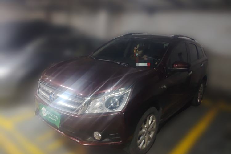 Used Venucia T70 2015 2.0L CVT Smart Edition