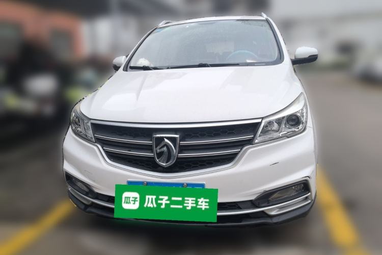Used Baojun 730 2019 1.5L Manual Fashion Model 7-seater National V