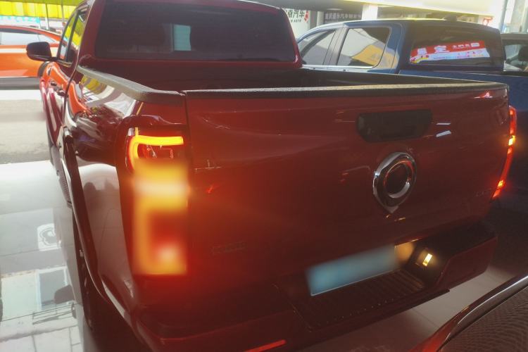 Used Great Wall Poer 2024 2.4T Passenger Version Automatic Diesel 4x4 Comfort Trim
