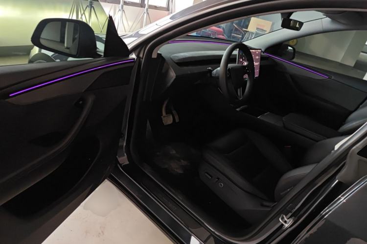 Used Tesla Model Y 2025 Long-Range All-Wheel Drive First Edition
