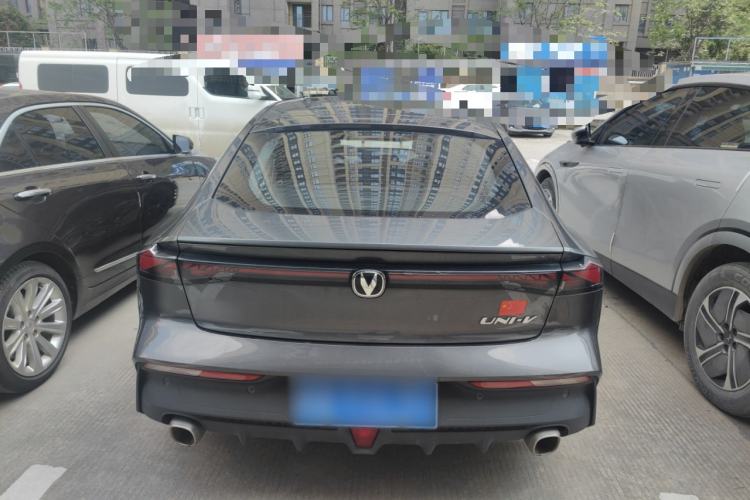 Used CHANGAN UNI-V 2022 1.5T Prestige Version
