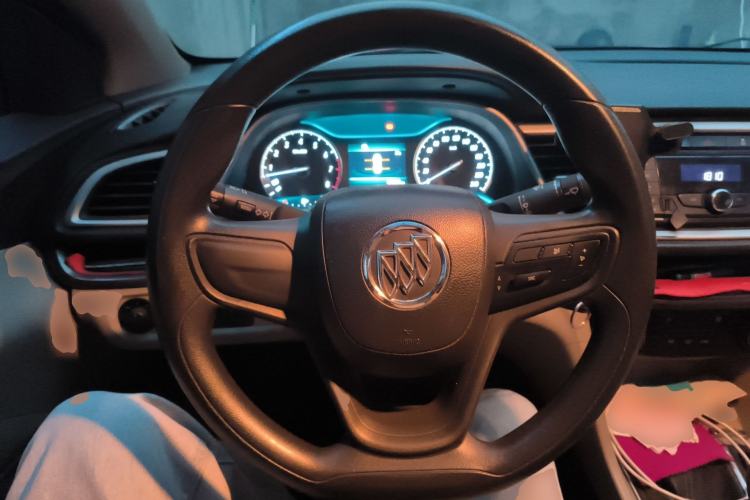 Used Buick GT 2015 15N Manual Elite Edition Steering Wheel