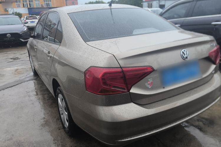 Used Volkswagen Jetta 2017 1.5L Manual Fashion Edition