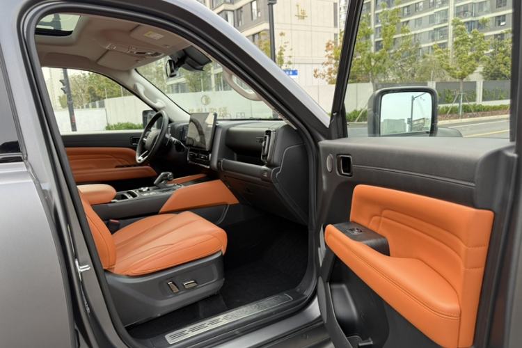 Used Haval H9 2024 2.0T Gasoline All-Wheel-Drive Extreme Edition Interior 9