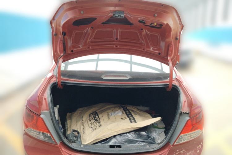 Used Hyundai Verna (older generation) 2010 Sedan 1.4L Manual Comfort GS
