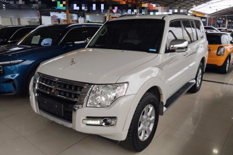 Used Mitsubishi Pajero 2018 3.0L Automatic Standard Edition