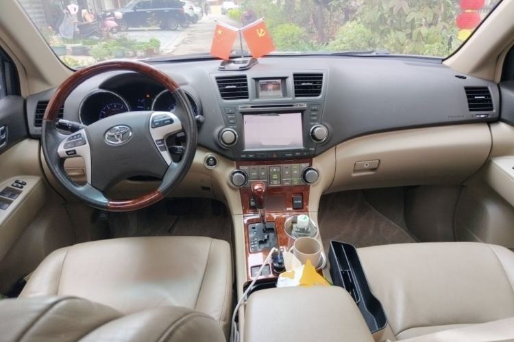 Used Toyota Highlander 2012 3.5L 4x4 7-Seater Luxury Edition with Navigation