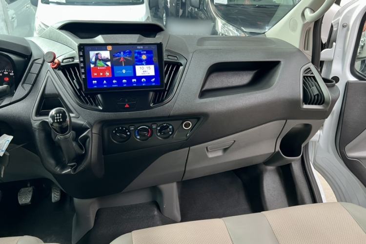 Used Ford Transit 2020 2.0T Gasoline Multi-Purpose Commercial Vehicle Mid-Drive Low-Roof Lift-Up Tailgate China VI Standard