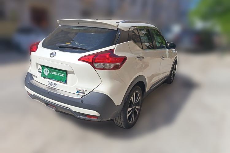 Used Nissan Kicks 2019 1.5L CVT Smart Connect Luxury Edition Rear Right 45 Deg
