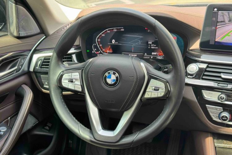 Used BMW 5 Series 2021 Updated Version 525Li Luxury Package Interior 9