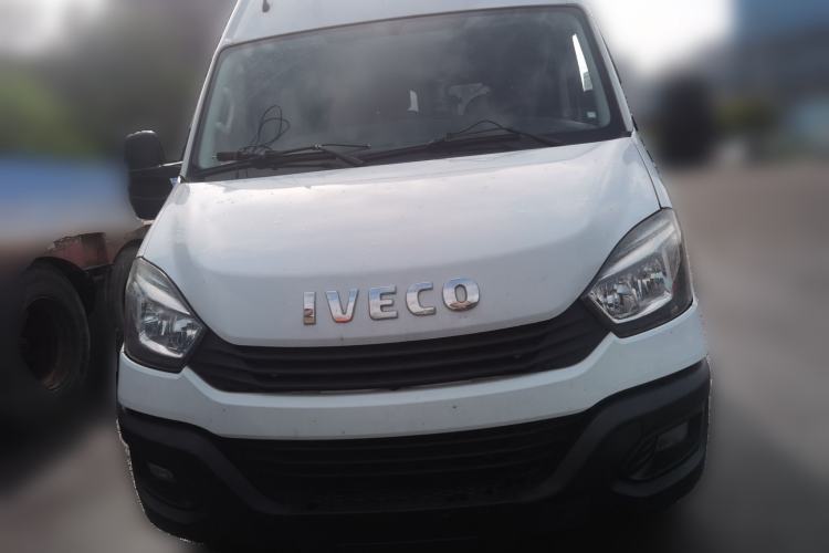 Used Iveco Eurocargo 2020 2.3T Manual Super Rui Long Wheelbase Short Overhang High Roof High Performance F1A
