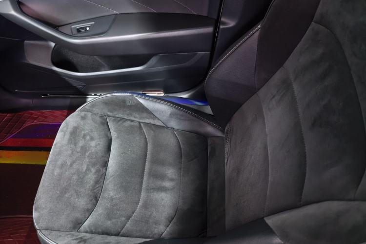 Used Volkswagen FAW-Volkswagen CC 2021 330TSI Ignite Edition Interior 6