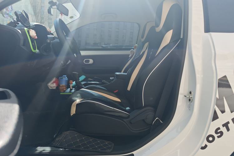 Used Roewe Clever 2021 302 km New Four-Seater Super-Efficient Version
