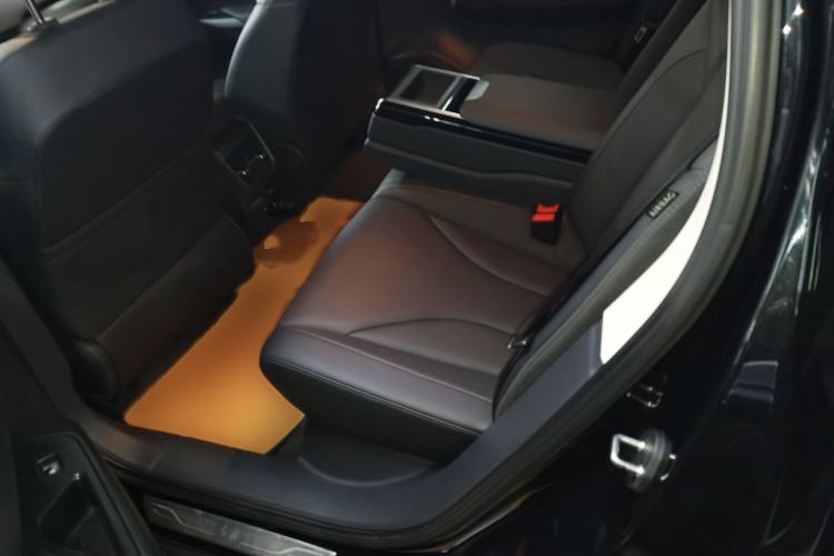 Used Hongqi E-QM5 2022 431 km Charge & Enjoy Edition
