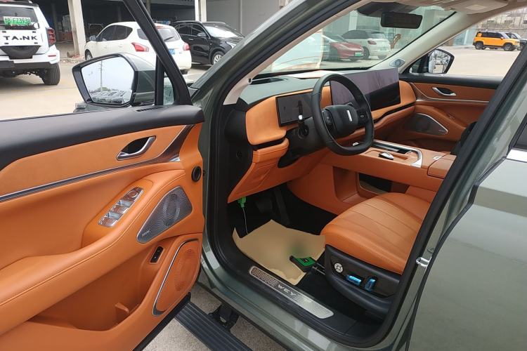 Used Wey Lanshan 2025 Four-Wheel Drive Ultra Driver Seat