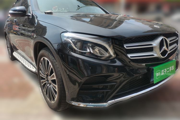Used Mercedes-Benz GLC 2018 Facelifted GLC 260 4MATIC Dynamic Edition Front Right 45 Deg