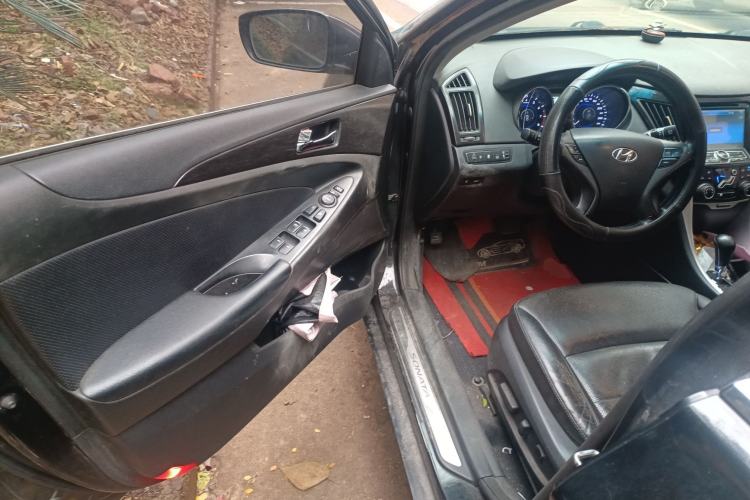 Used Hyundai Sonata 2013 2.4L Automatic Leading Edition China IV Standard