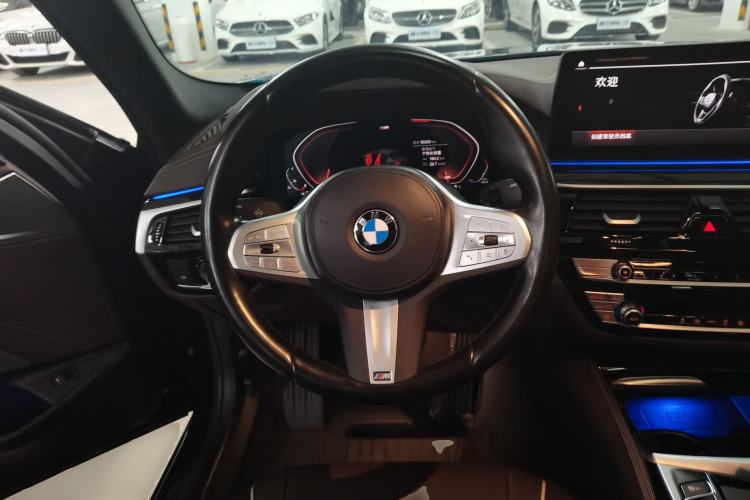 Used BMW 5 Series 2022 Second Facelift 525Li M Sport Package