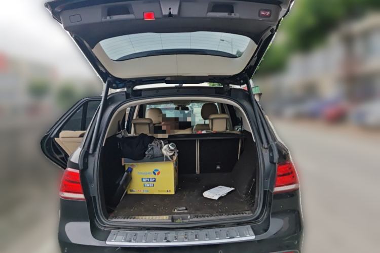 Used Mercedes-Benz GLE  Trunk