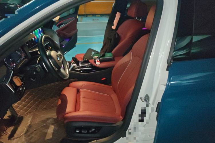 Used BMW 5 Series 2022 Second Facelift 530Li Luxury Version M Sport Package Left Front Seat