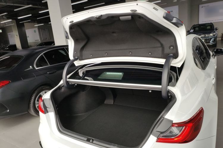 Used Toyota Camry 2024 Dual-Motor 2.0HS Sport Edition