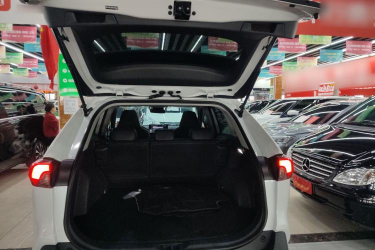 Used Toyota RAV4 2024 Dual-Motor 2.5L E-CVT Two-Wheel Drive Elite Plus Edition
