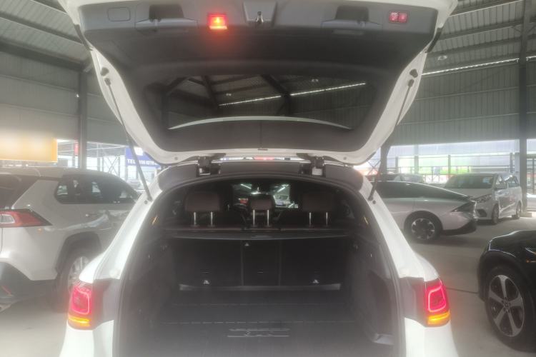 Used Mercedes-Benz GLC 2020 GLC 300 L 4MATIC Dynamic Edition Trunk