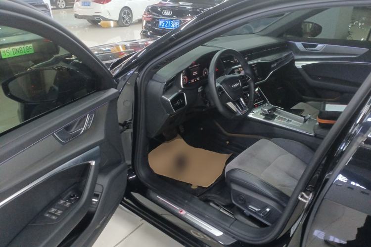 Used Audi A6L 2023 Revised 40 TFSI Luxury Dynamic Edition
