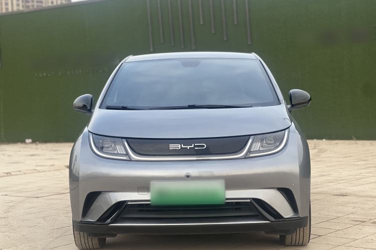 Used BYD Dolphin 2023 420 km Fashion Edition
