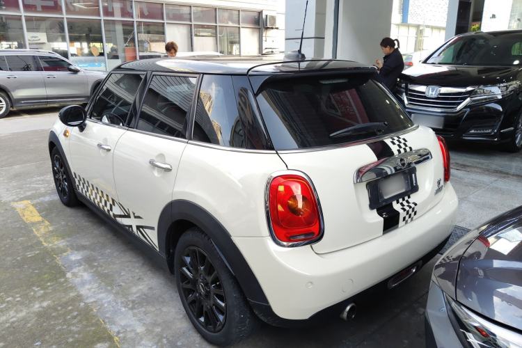 Used MINI 2016 1.5T COOPER Five-Door Edition Rear Left 45 Deg