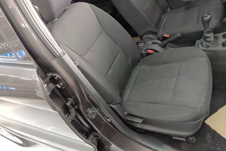 Used Dongfeng Fengon 330 2014 1.5L Manual Utility Version DK15