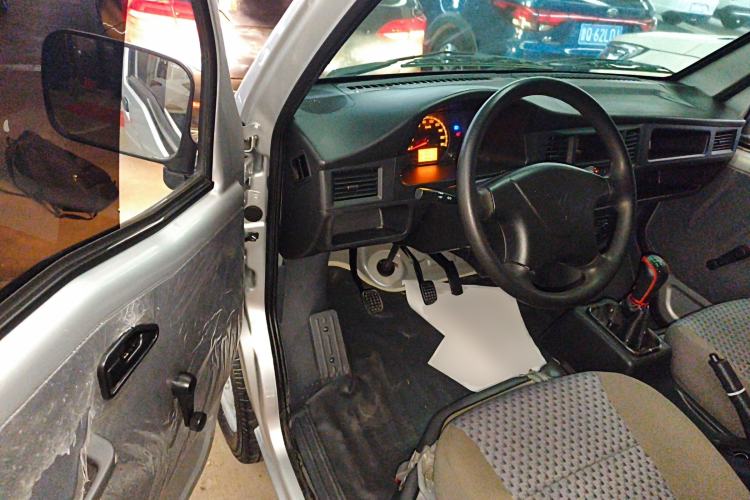 Used Wuling Zhiguang 2020 1.2L Practical Model China VI LSI
