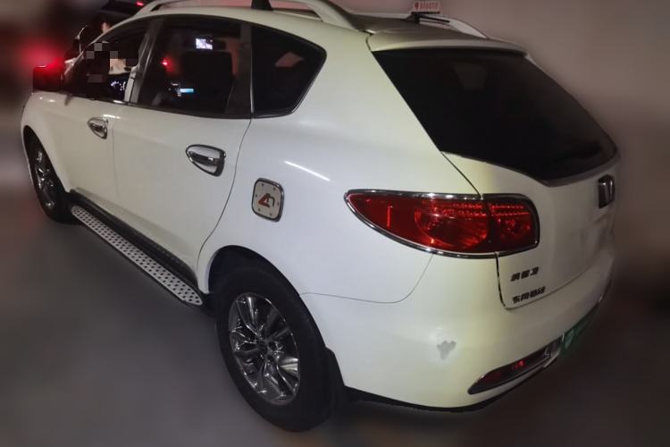 Used Luxgen Great 7 SUV 2013 Limited-Edition Sharp Model 2.2T Two-Wheel-Drive Smart Version
