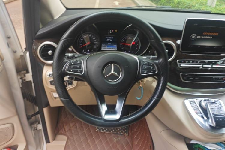 Used Mercedes-Benz V-Class 2016 V 260 L Prestige Extended Edition
