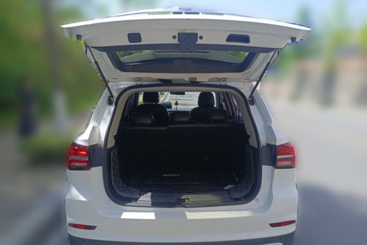 Used Roewe RX5 2016 20T Two-Wheel Drive Automatic Internet Smart Edition
