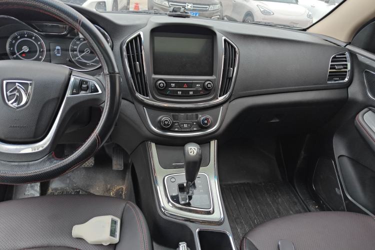 Used Baojun 560 2016 1.8L iAMT Luxury Model